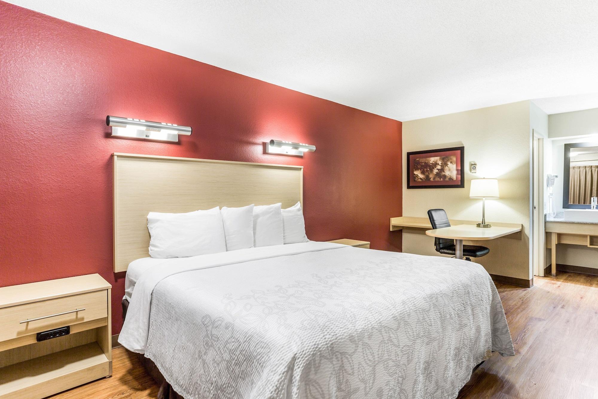 Red Roof Inn Plus+ Nashville North Гудлетсвилл Экстерьер фото