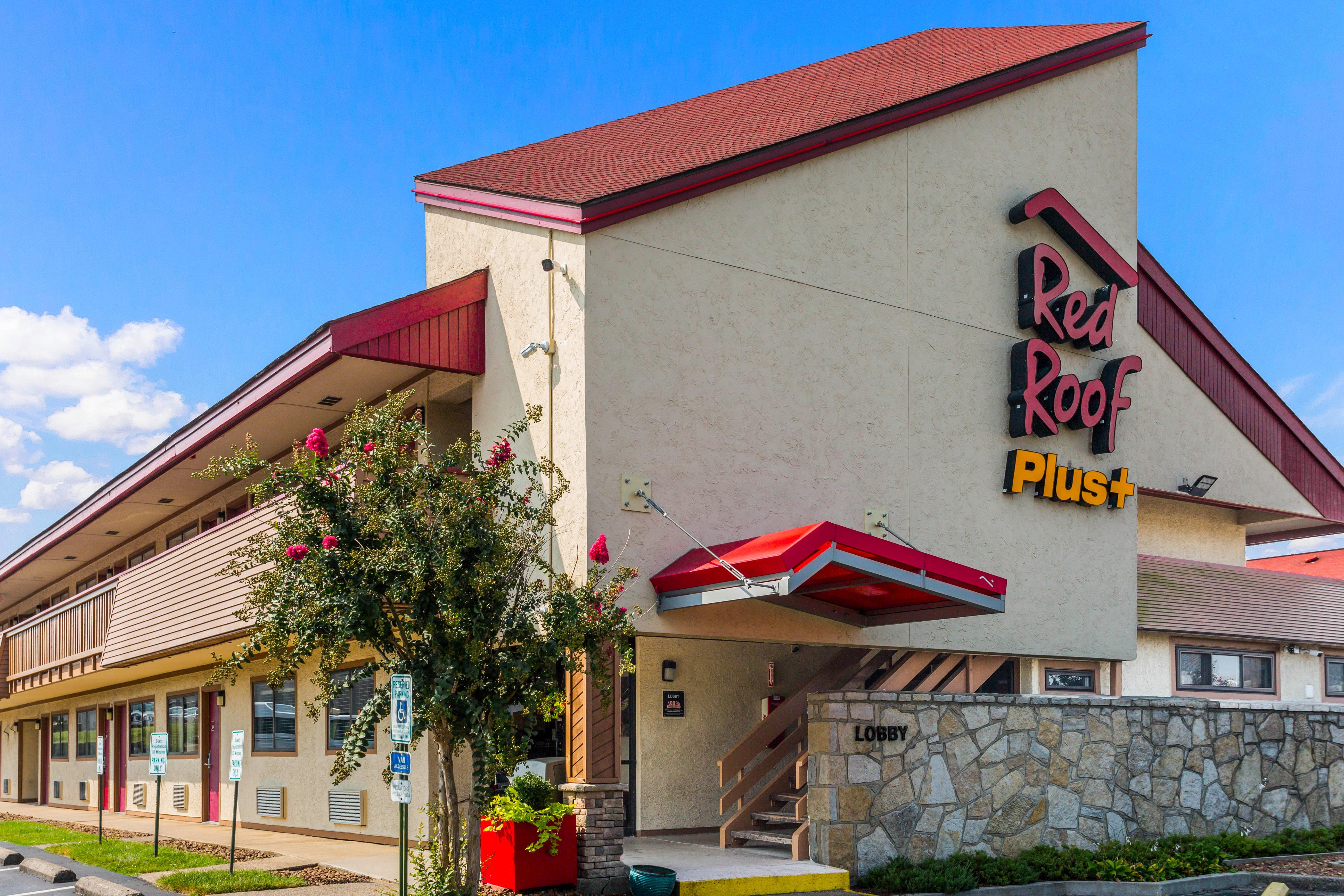 Red Roof Inn Plus+ Nashville North Гудлетсвилл Экстерьер фото