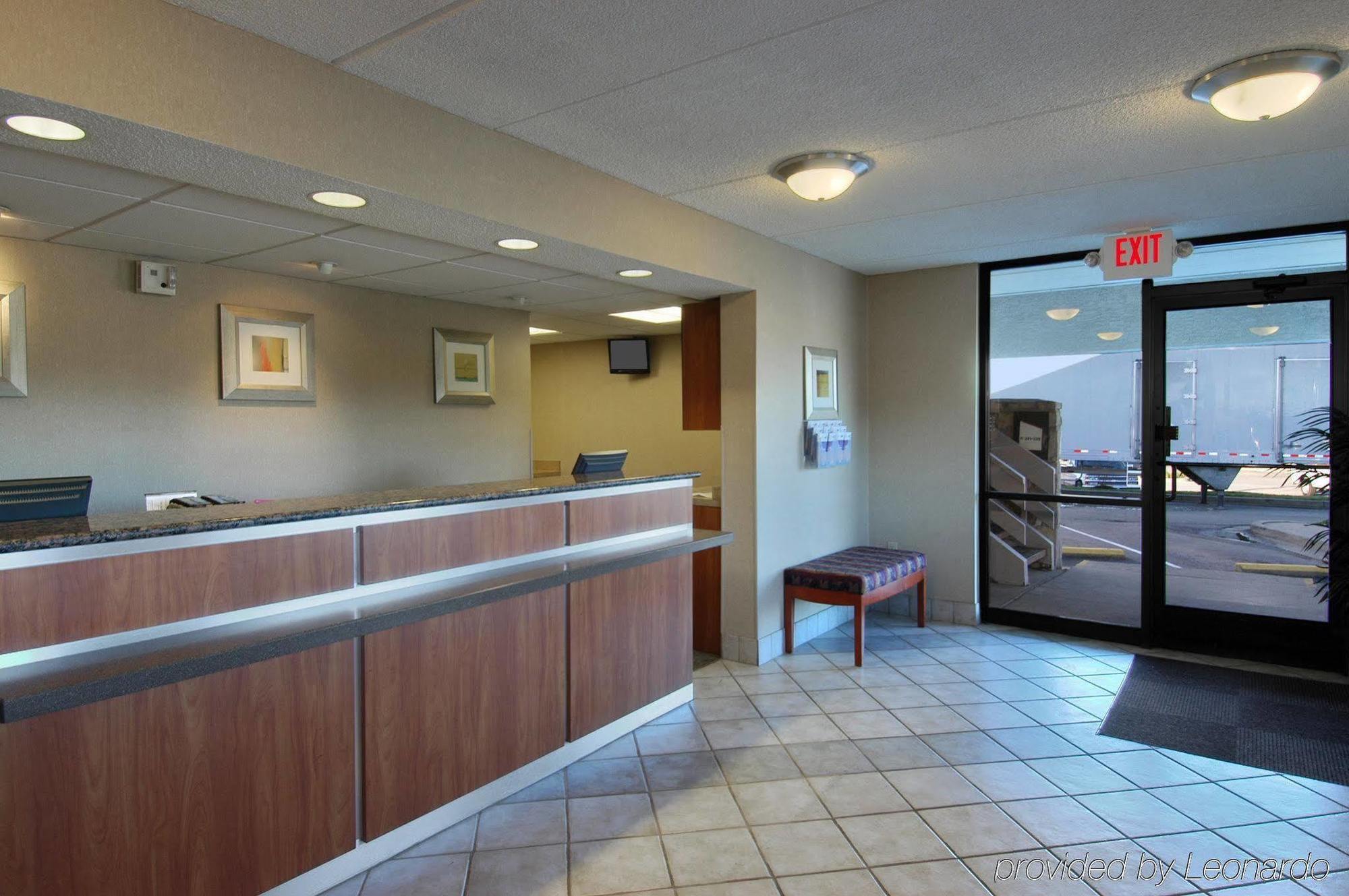 Red Roof Inn Plus+ Nashville North Гудлетсвилл Экстерьер фото